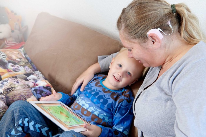 Ud af stilheden Kanal 4