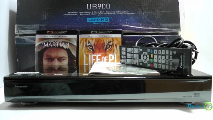 Panasonic UB900 kasse indhold