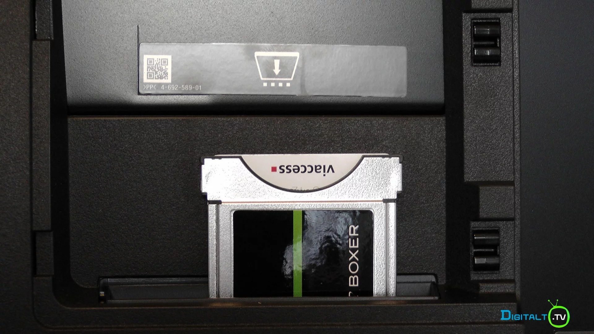 Sony XE9005 CI slot