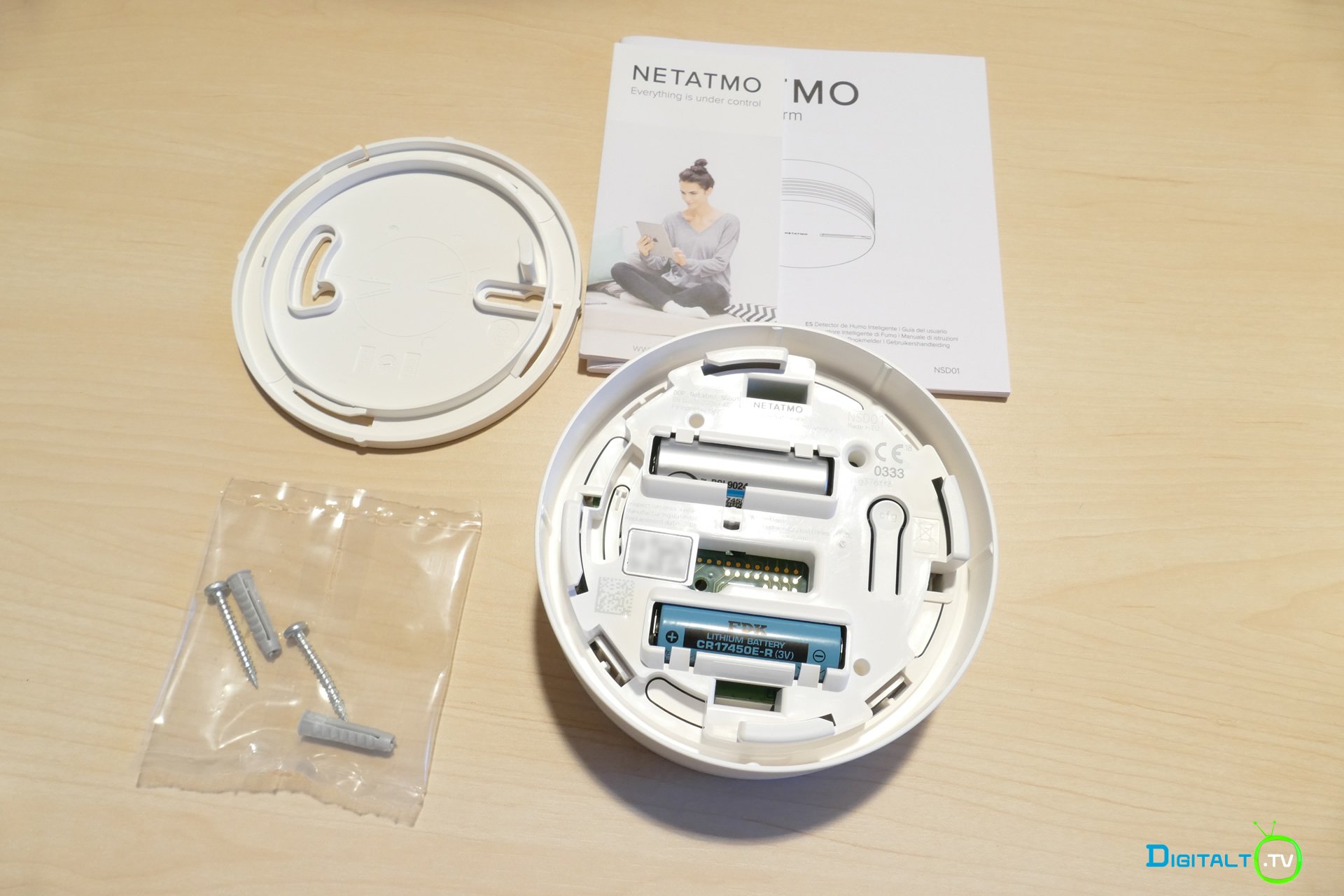 Netatmo Smart Smoke Alarm med i kassen