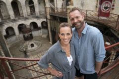 afsloring her er vaerterne pa fangerne pa fortet