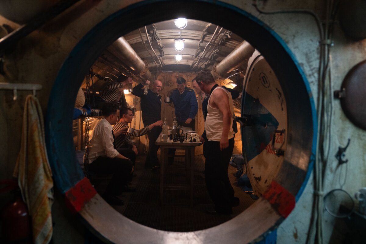 Whiskey on the rocks Disney+