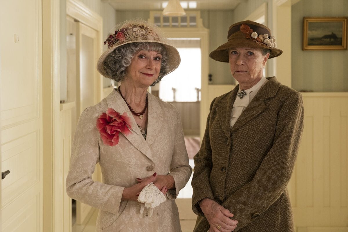 Badehotellet sæson 10 Fjeldsø og Lydia