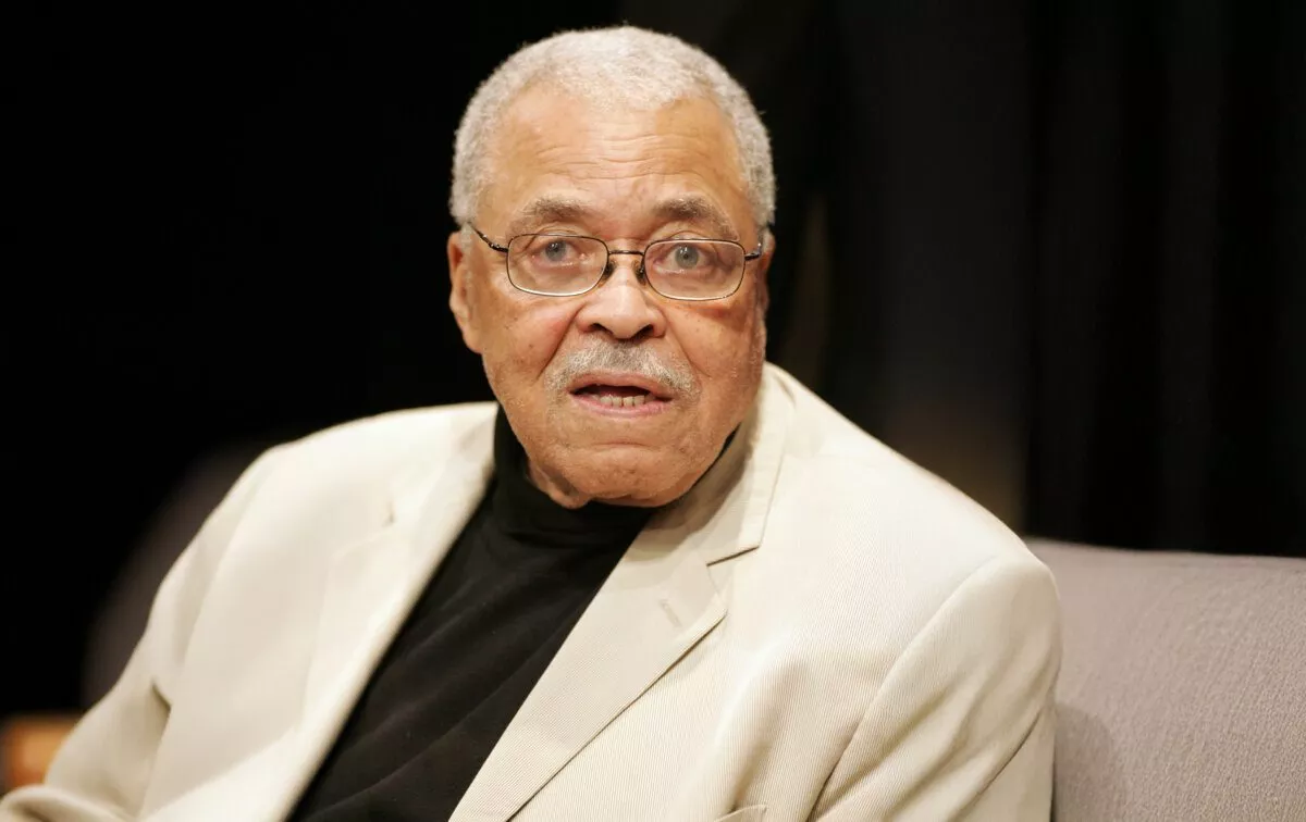 James Earl Jones er gået bort: 5 Uforglemmelige Film, du kan Streame nu