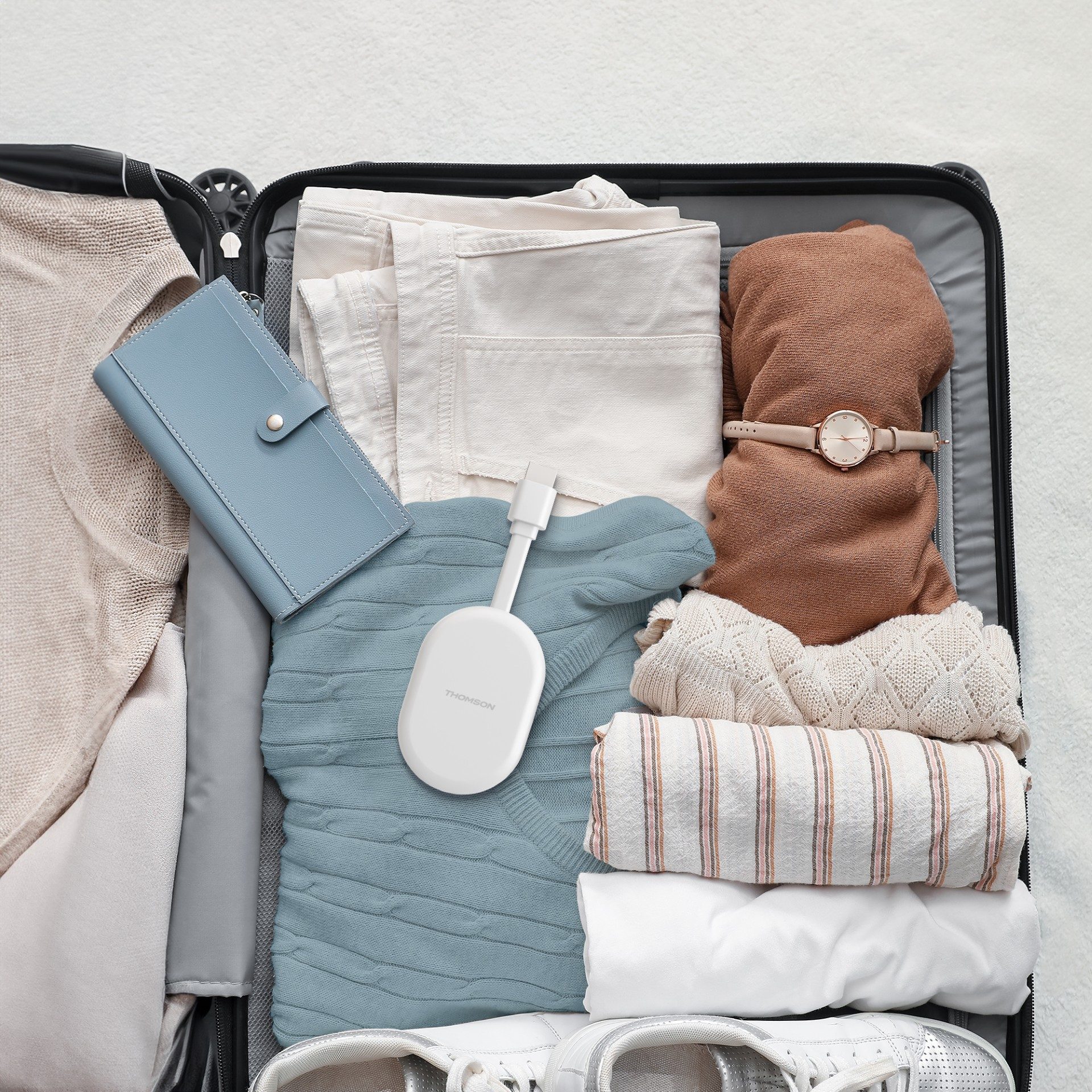 thomson cast 150 travel