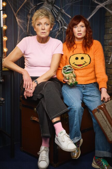 LOL: Den der ler sidst Halloween Søs Egelind og Annika Aakjær