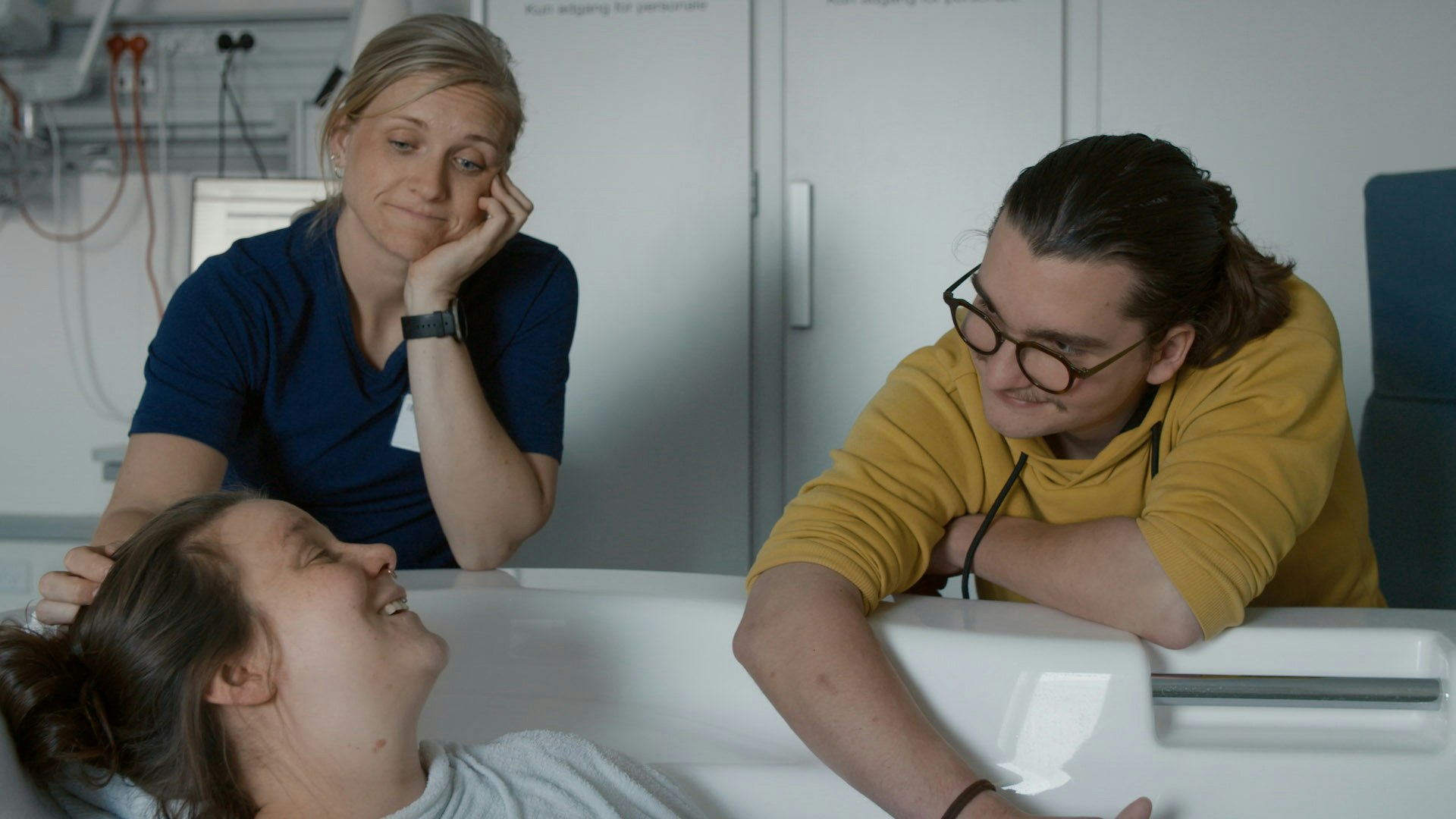 Jordemoder mellem liv og død