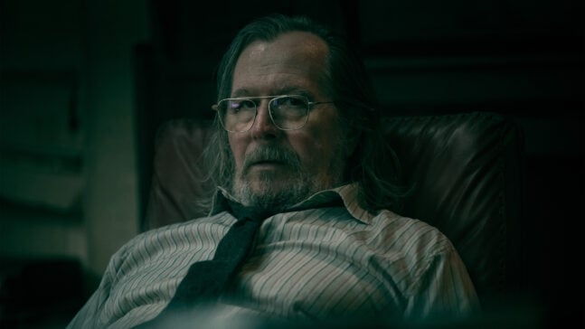 Sir Gary Oldman i "Slow Horses,"