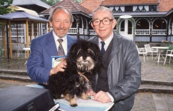 Gregers Dirckinck-Holmfeld i Her er dit Liv med Buster Larsen i 1985
