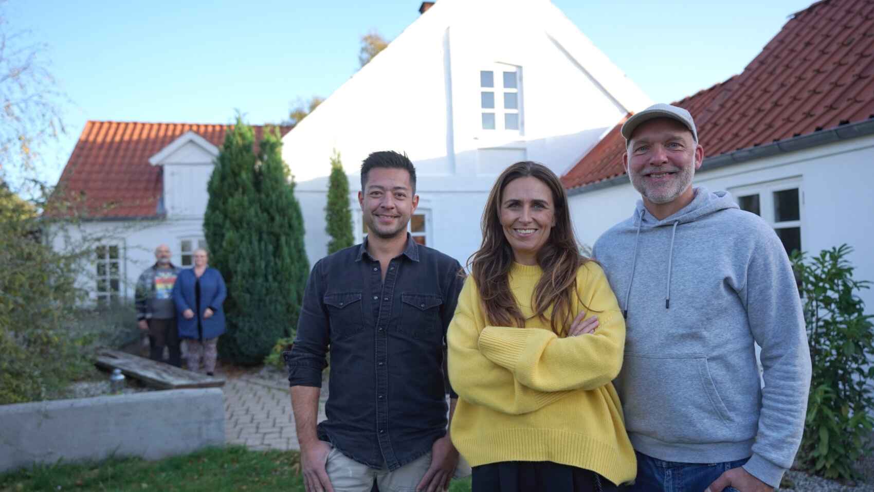 I hus til halsen 2025