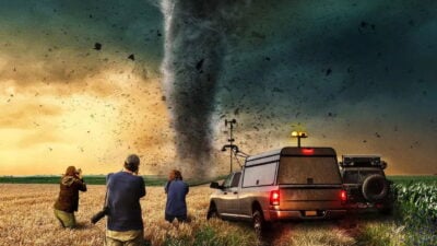 In the Eye of the Storm: Chasers HBO Max