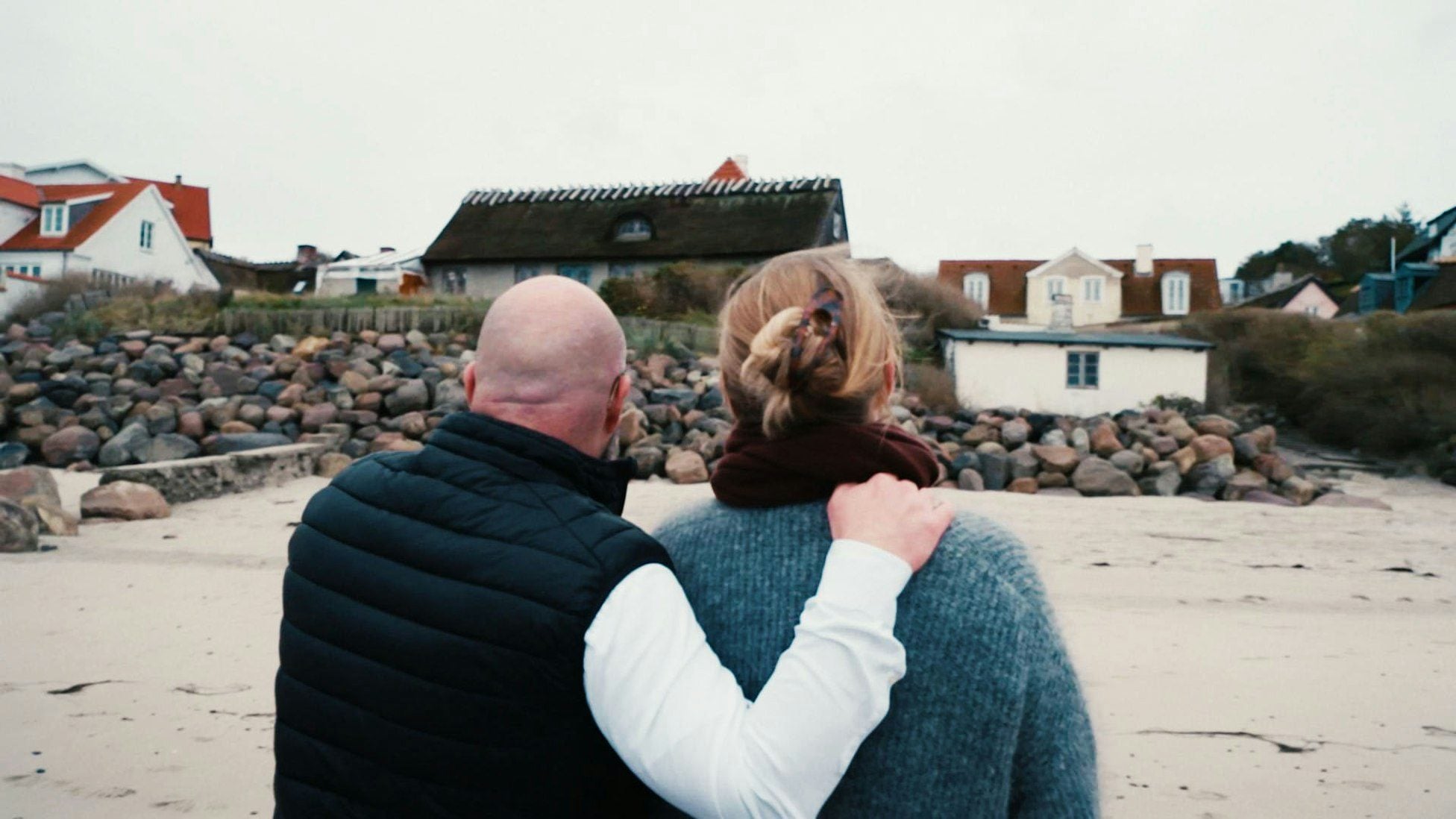 Nabostrid i første række Trailer